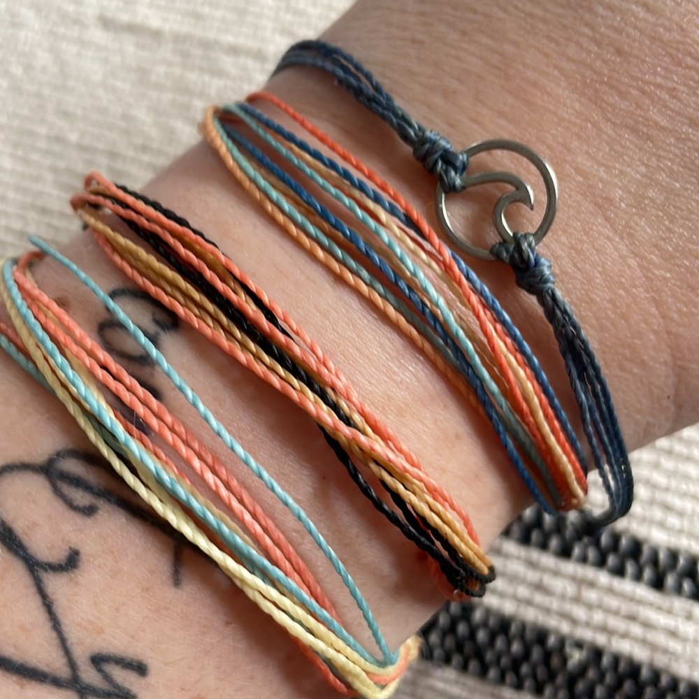 Pura Vida Surfer Bracelets x4 (Includes Bag & Stickers)